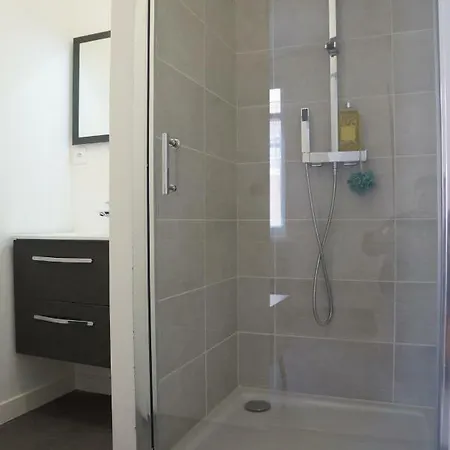 Mezieres House Homestay Tourcoing